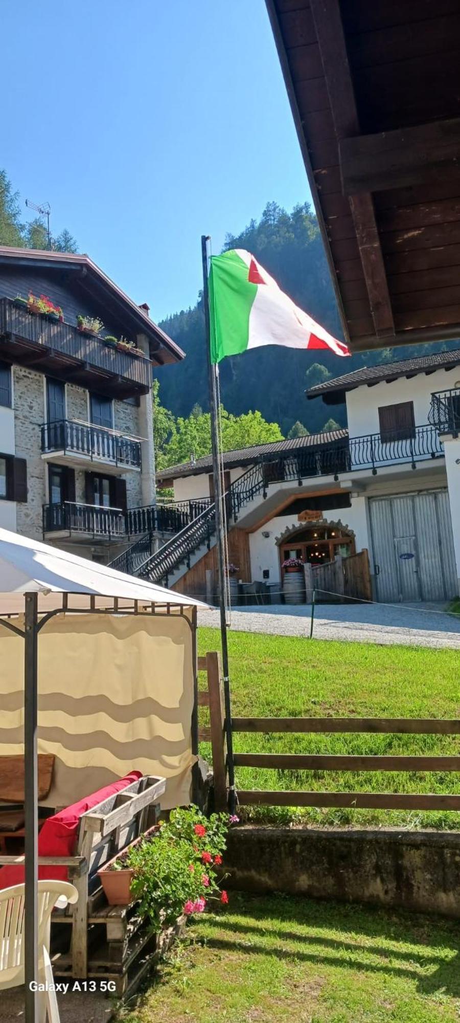 Casa Valentino Villa Corteno Golgi Eksteriør billede