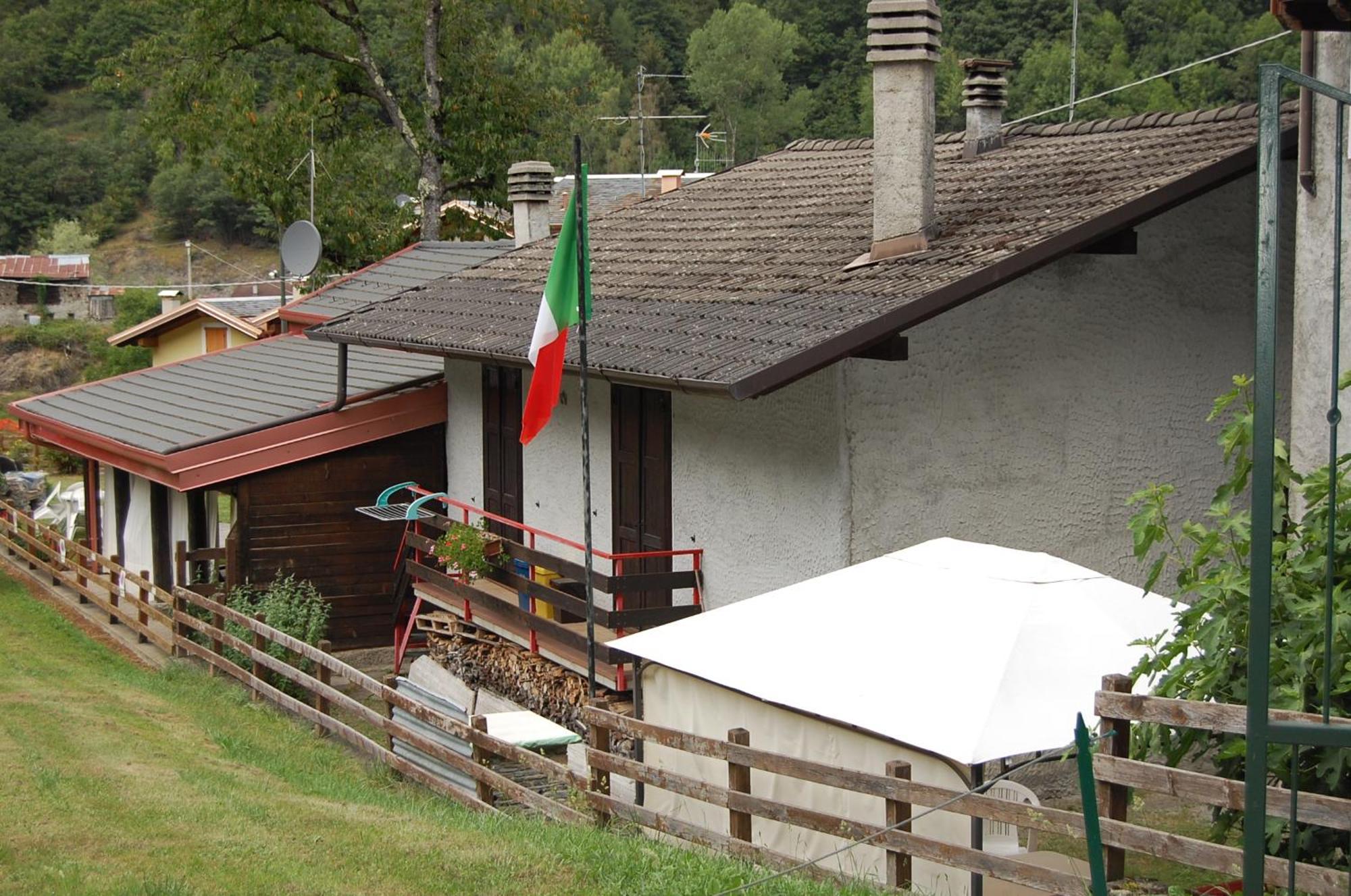 Casa Valentino Villa Corteno Golgi Eksteriør billede